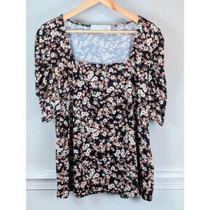 Socialite Curve Black and White Floral Print Short Petal Sleeve Top 2x
